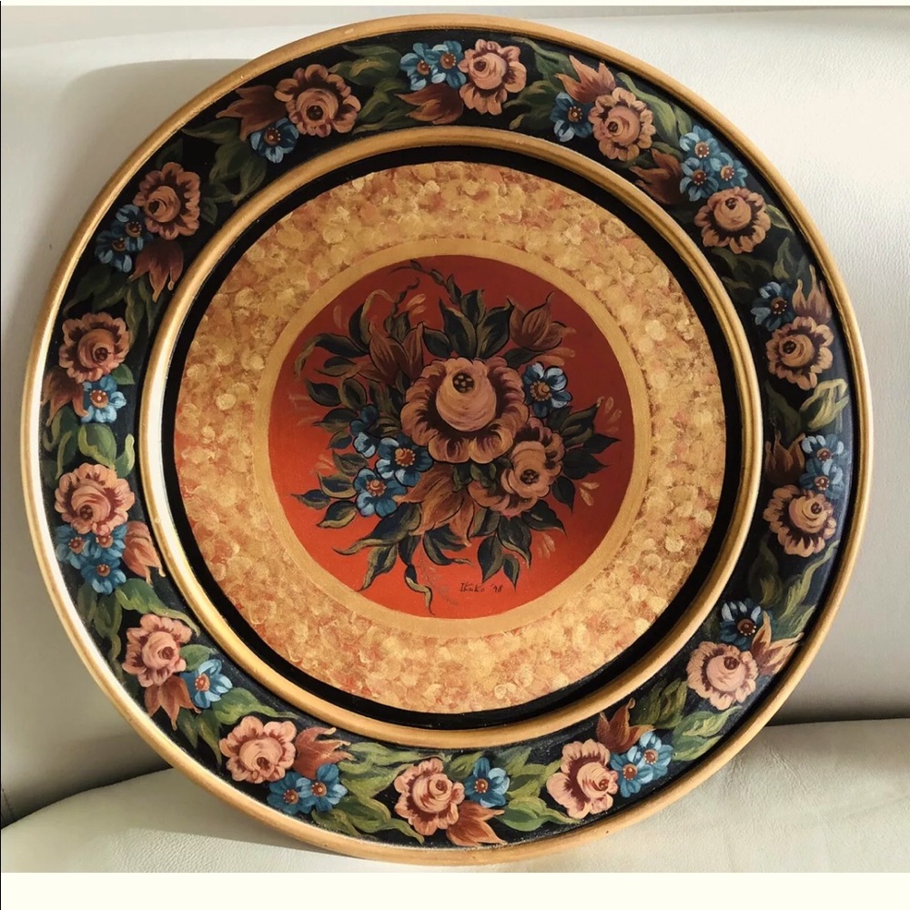 Vintage 1998 Ikuko Signed Hand Painted 🎨  FLORAL Wood PLATE🌹Gold Tone🌹Decor🌹